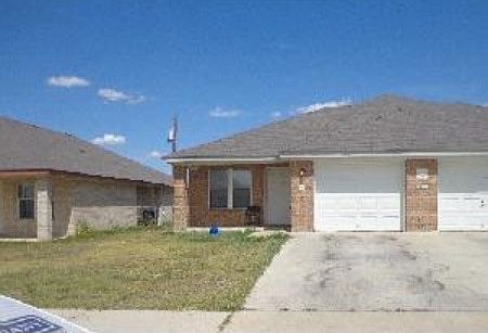 1st image of 2706 Seabiscuit Dr APT B