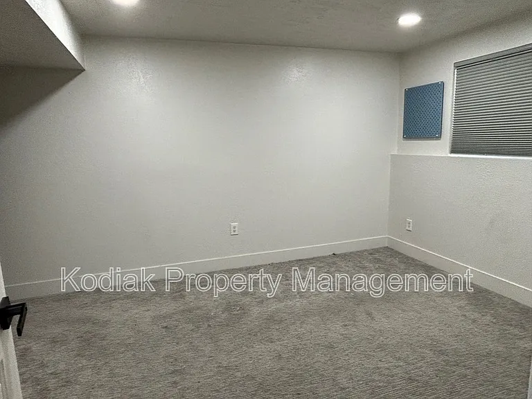 3513 W 5775 S — Photo 12