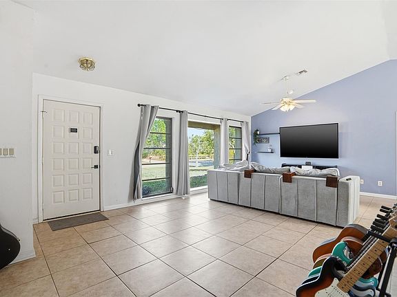 4th image of 1531 Keyway Road