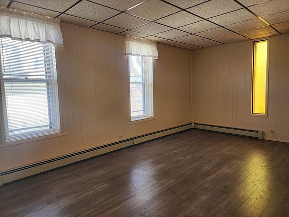 3rd image of 425 Colorado Ave APT 2