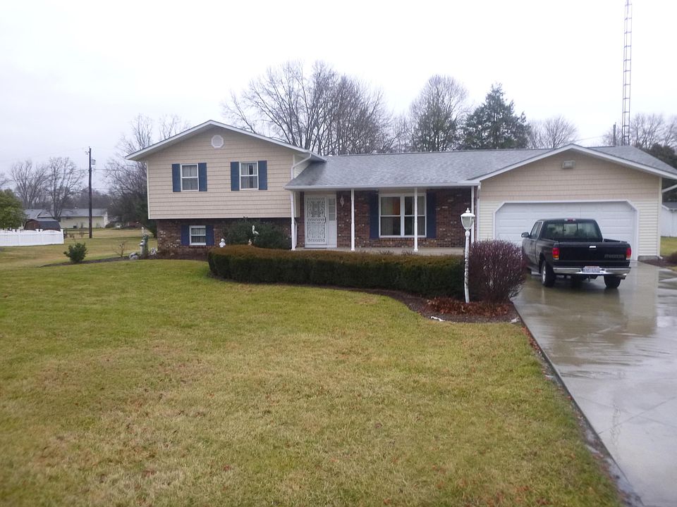 1st image of 1150 Country Club Dr