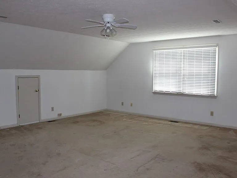 417 Burnham Pl — Photo 11