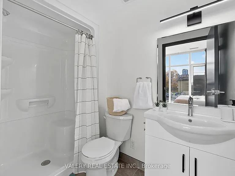 308 King St N #616 — Photo 10