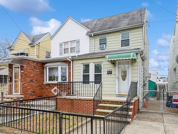2nd image of 3160 Avenue W