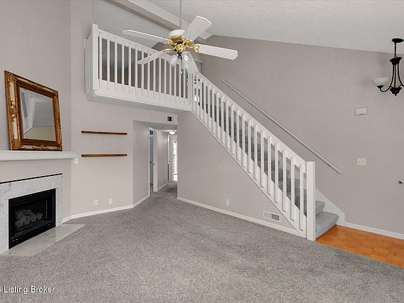 5th image of 3907 Pinoak View Ct