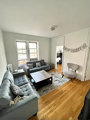 Rented by LJ Sloane Management | media 9