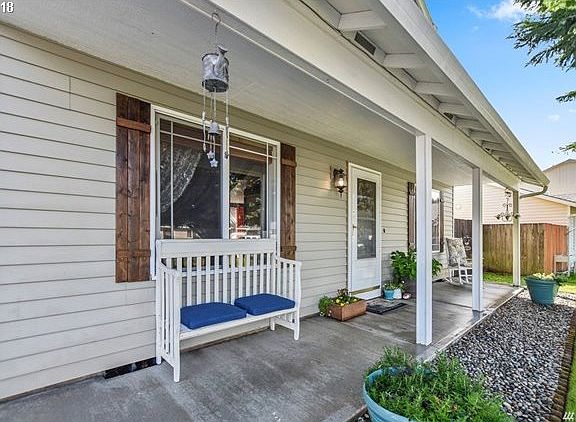 3rd image of 121 Wilshire Way
