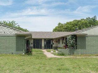 819 Bluebird Dr, Irving, TX 75061