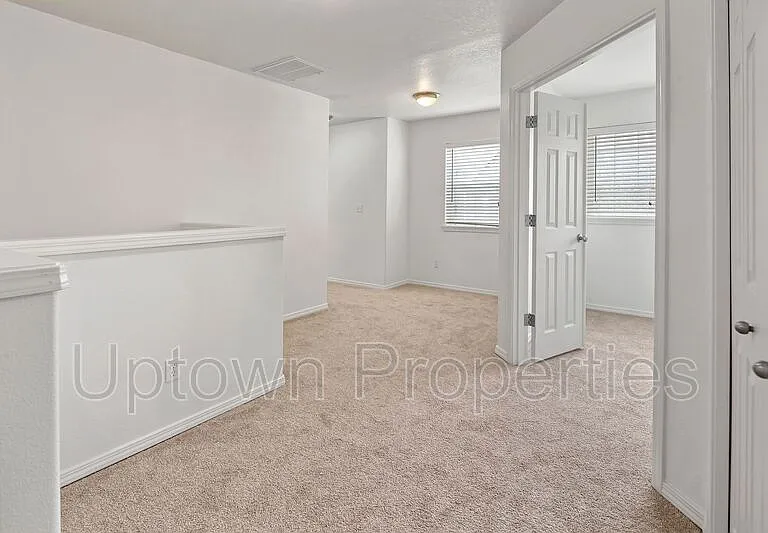 1611 SW San Mateo Ter — Photo 5