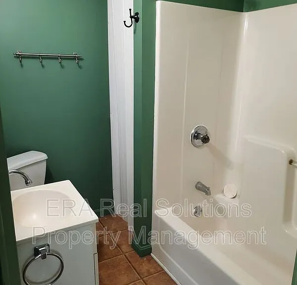 120 W Pleasant St #B — Photo 5