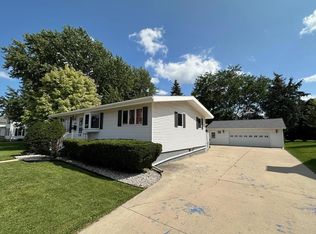 201 W Main St, Waupun, WI 53963