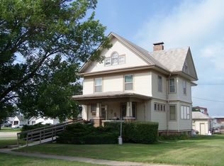 102 N Main St, Plainview, NE 68769