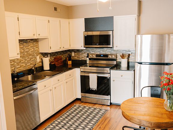 4th image of 5273 Cricket Glen Ct