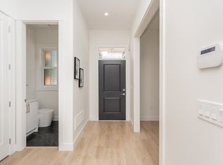 20549 74b Ave, Langley, BC V2Y 3S8