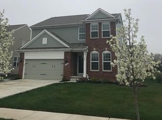 19227 Hazelton Dr, Macomb, MI 48042