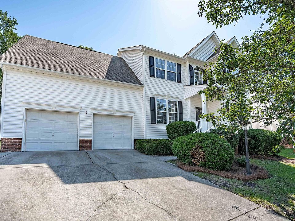 1st image of 204 Austree Dr