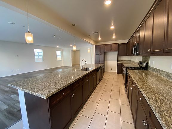 4th image of 3172 E Olympic Dr