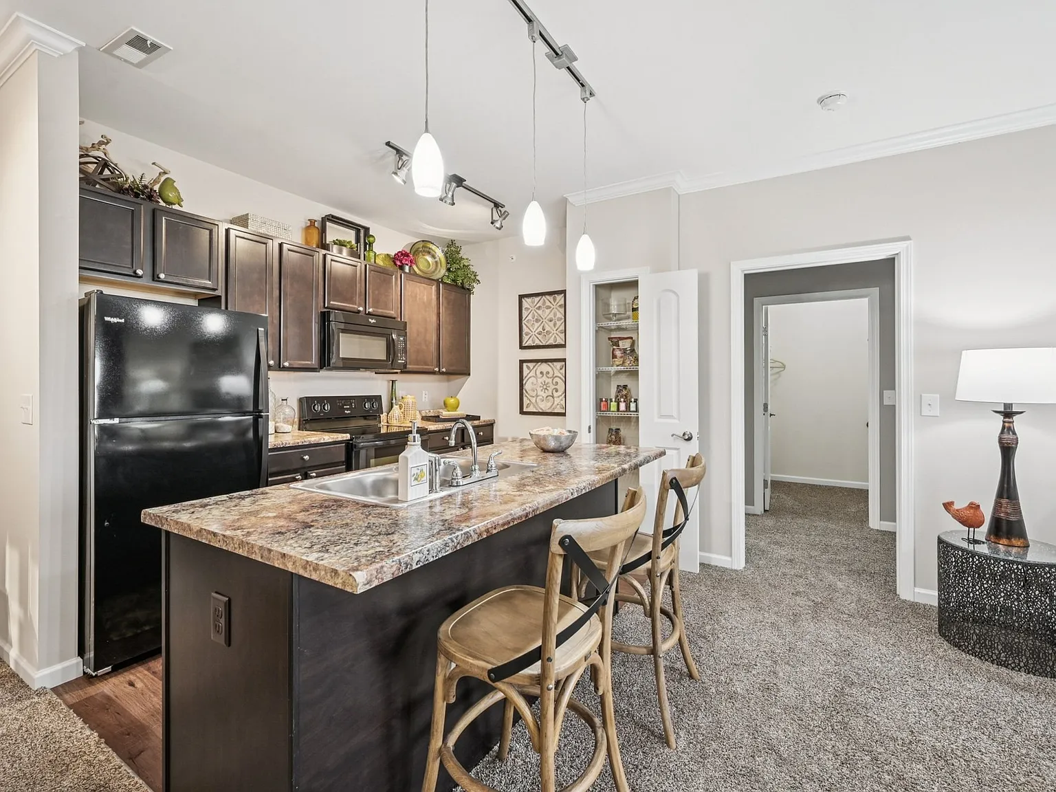 Brinley Place — Photo 4
