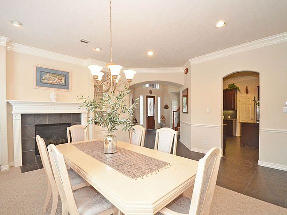 Formal dining 2