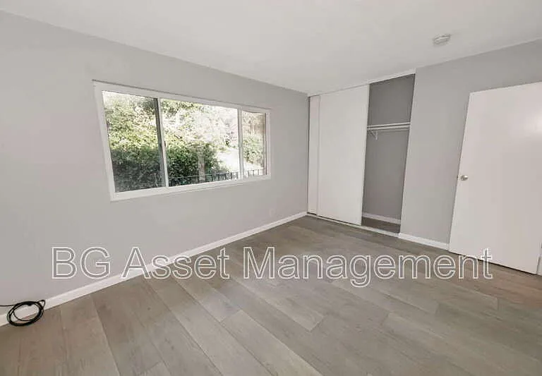 10 Lee St #4 — Photo 9