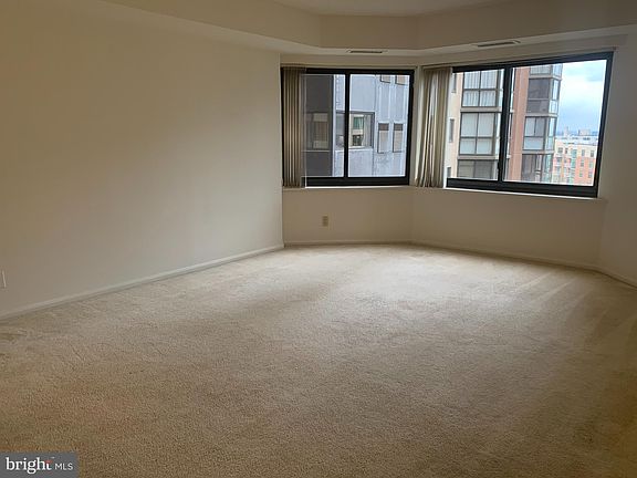 2nd image of 900 N Stafford St APT 1102