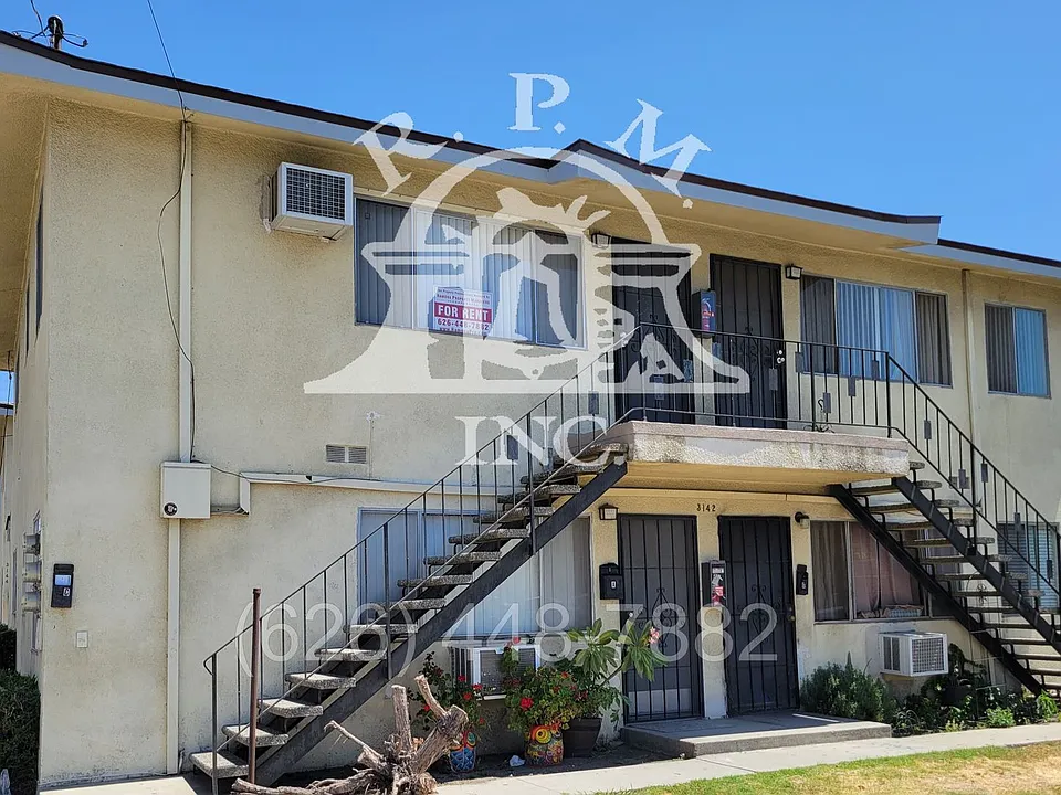 3142-3144 La Madera Ave