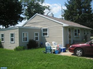 1 Grenlynne Dr, Grenloch, NJ 08032