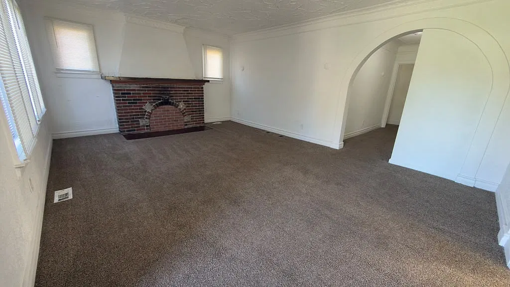 2 bed, 800 sqft, $1,100 — Photo 2