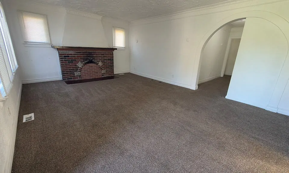 13388 Wilshire Dr