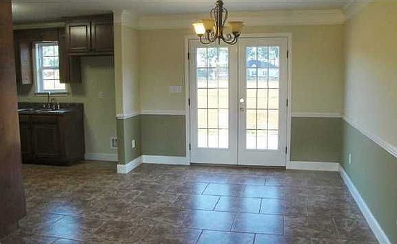3rd image of 209 White Oak Dr