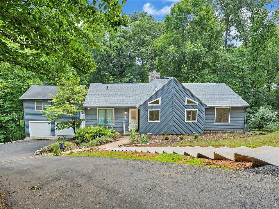 1st image of 108 Cherrywood Ln