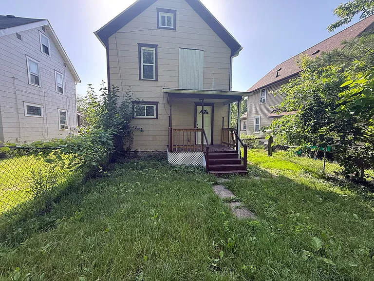 2291 11th St SW — Photo 3