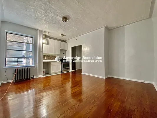 Rented by Sovereign Associates | media 17