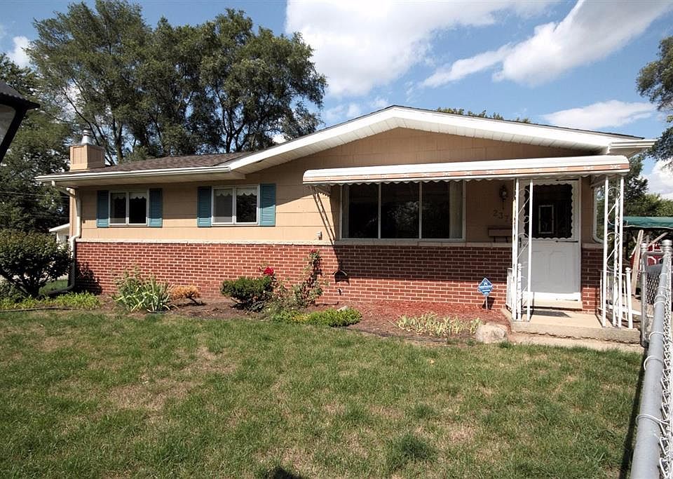 1st image of 2379 Briardale Ct