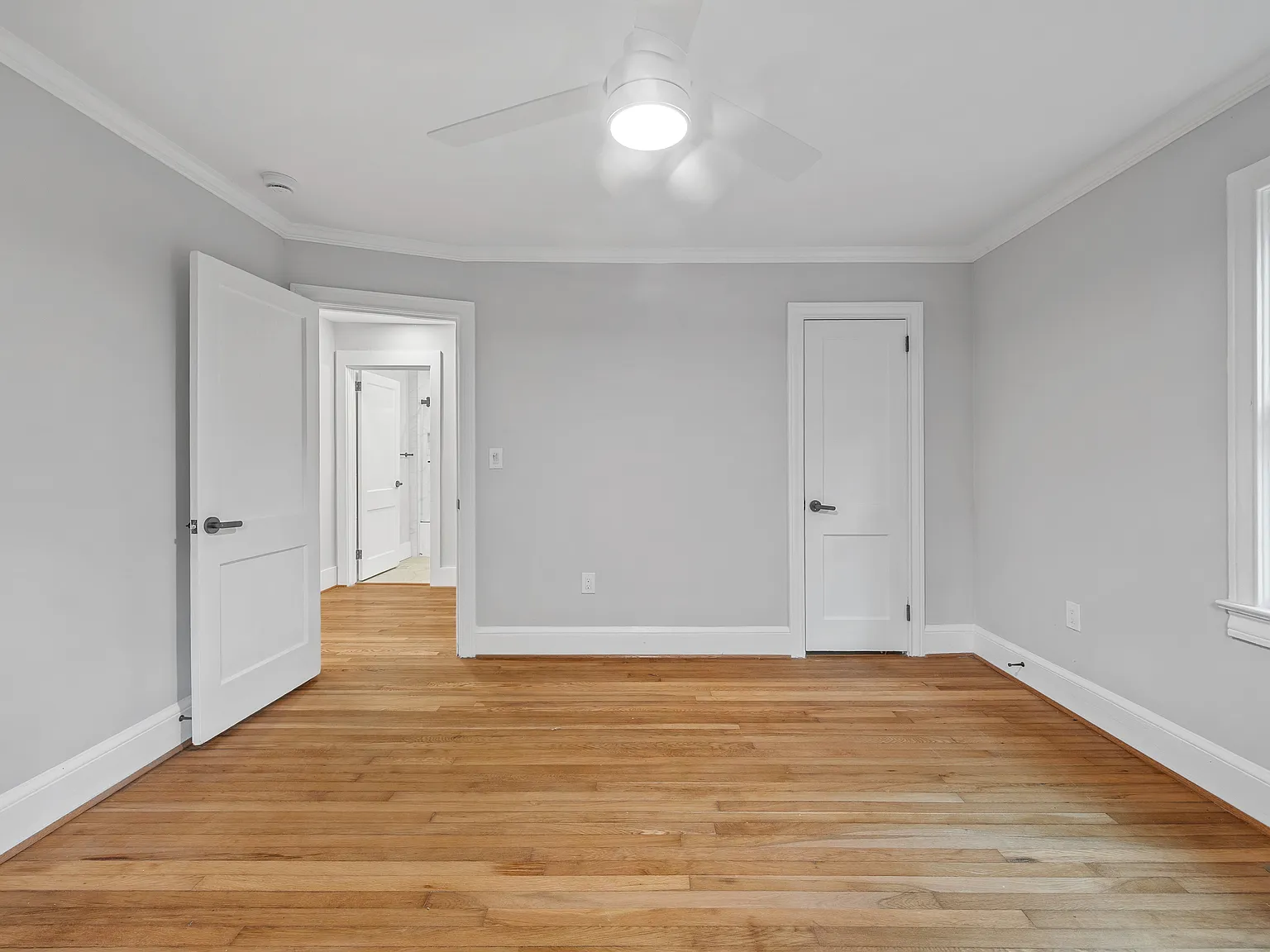 2 bed, 836 sqft, $2,295 — Photo 4