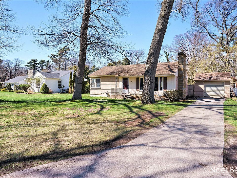 1st image of 1974 Belmont Dr