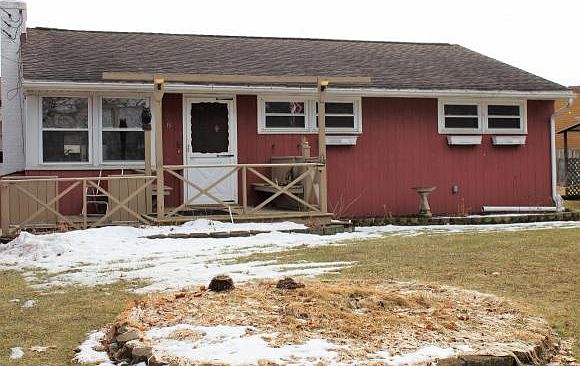 2nd image of 8 Brook Ave