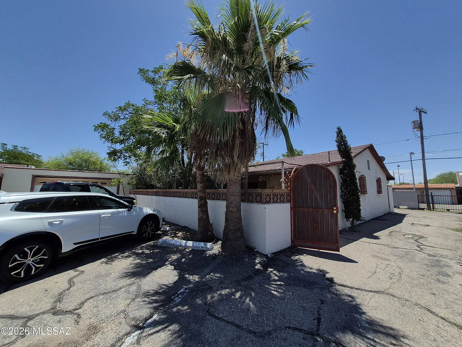 4 bed, 2.0 bath, 1803 sqft, $1,625 — Photo 2