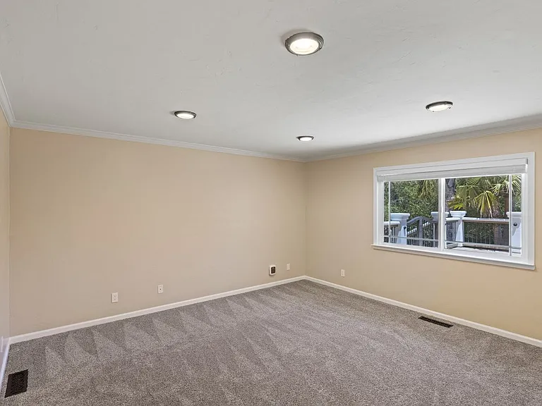 8 Shepherds Pl — Photo 37