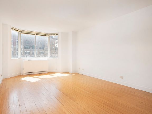 3rd image of 429 E 52nd St APT 17F
