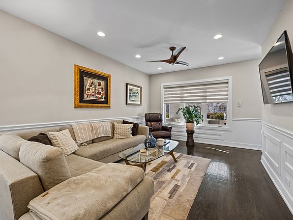 5th image of 5711 N Karlov Ave