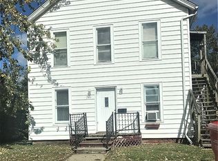 241 E Myrtle St, Virginia, IL 62691