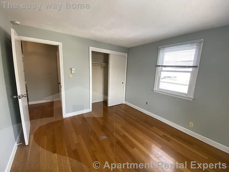 92 Sylvia St — Photo 6