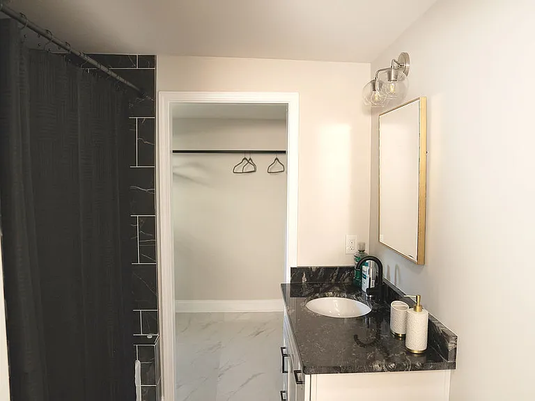 2721 Iberville St #1 — Photo 29