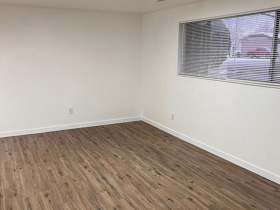 1st image of 1023 N 100 W #1023