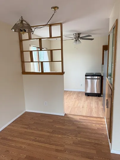 3 bed, 2112 sqft, $2,000 — Photo 2