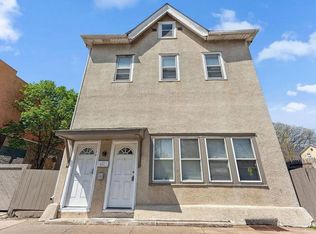 661 Payne Ave, Saint Paul, MN 55130