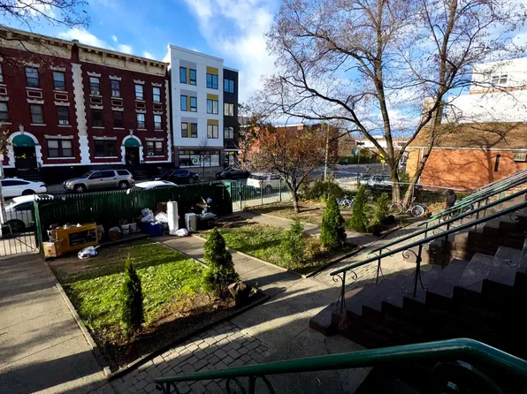 722 Ocean Avenue image 25 of 26