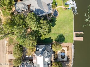 143 Overlook Pointe Dr, Ridgeland, MS 39157