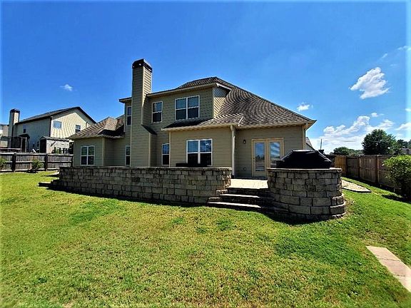 2nd image of 8 Balsa Dr